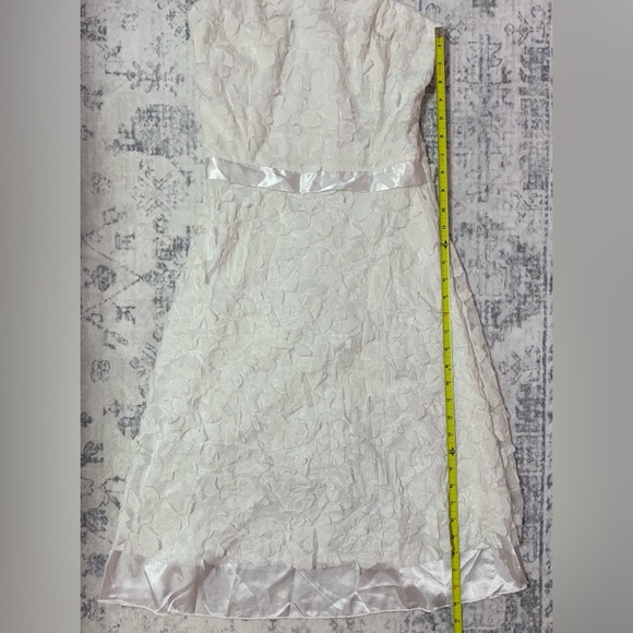 VTG Y2K Forever 21 White Strapless Textured Formal Dress - Picture 4 of 10